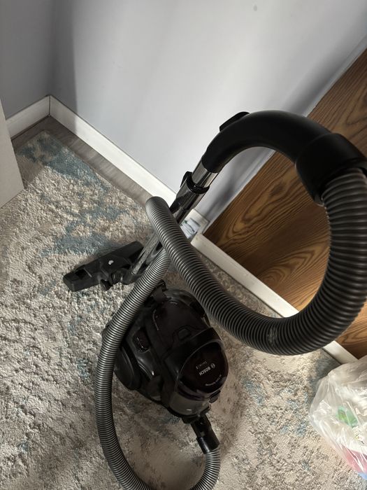 Продам пылесос Bosch