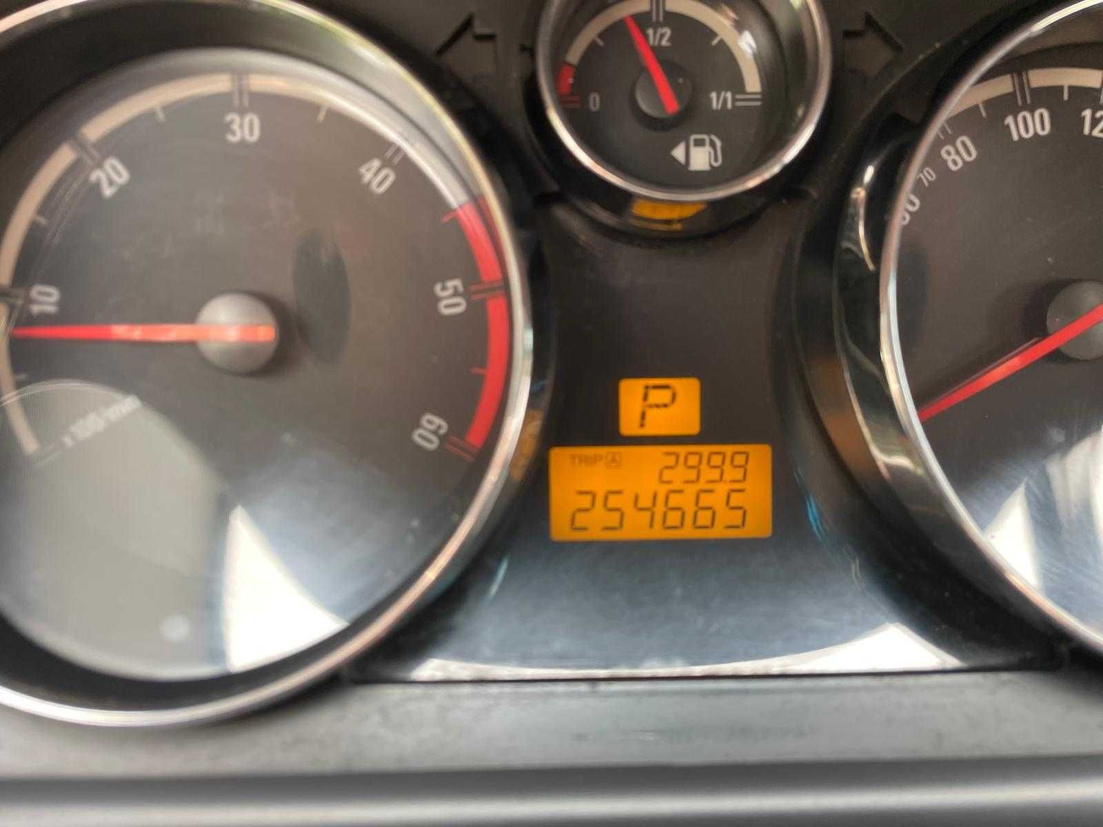 Opel Antara 2.0 Diesel 150cp
