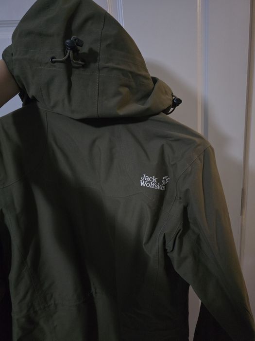 Jack wolfskin зелена парка