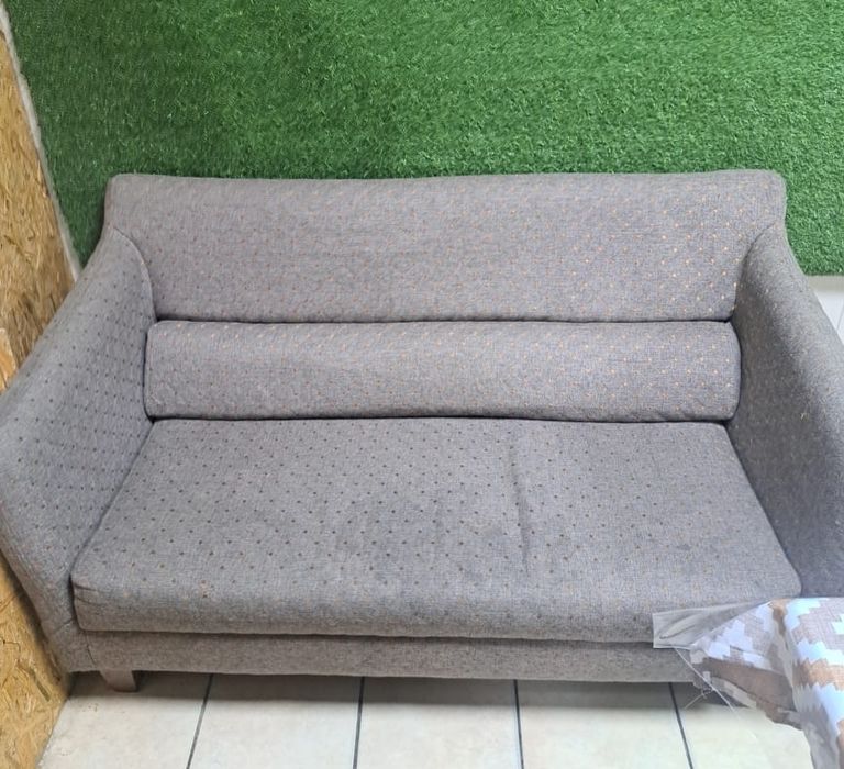 Продаю диваны б/у в хорошем состояний