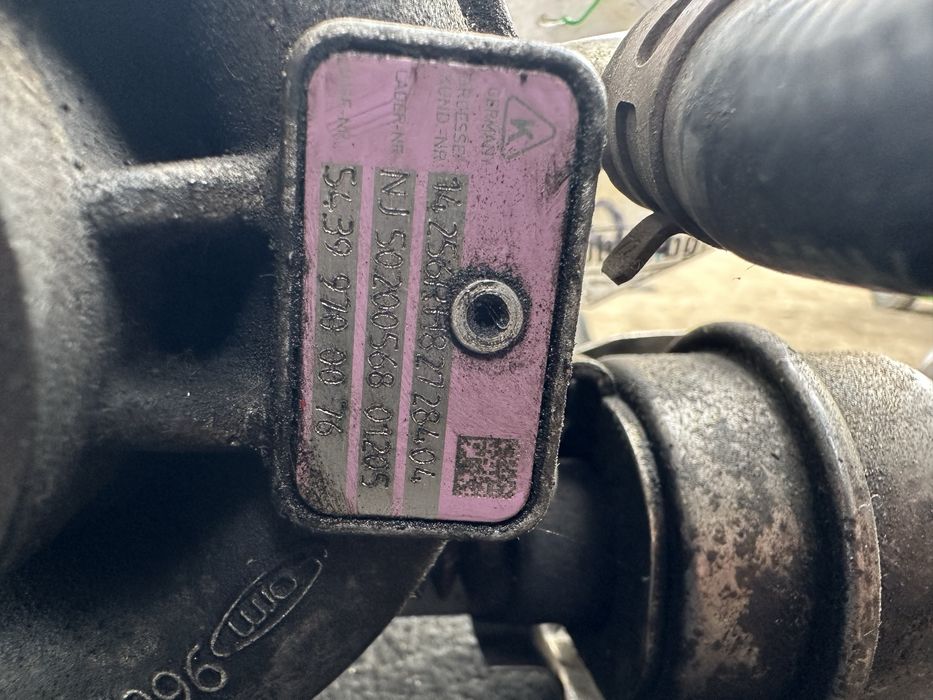 Турбо компресор турбина Nissan Juke F15 14256RH82728404 Нисан Жук 1,6д