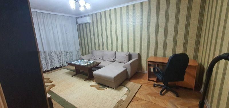 Двустаен апартамент в ж.к. Изток.