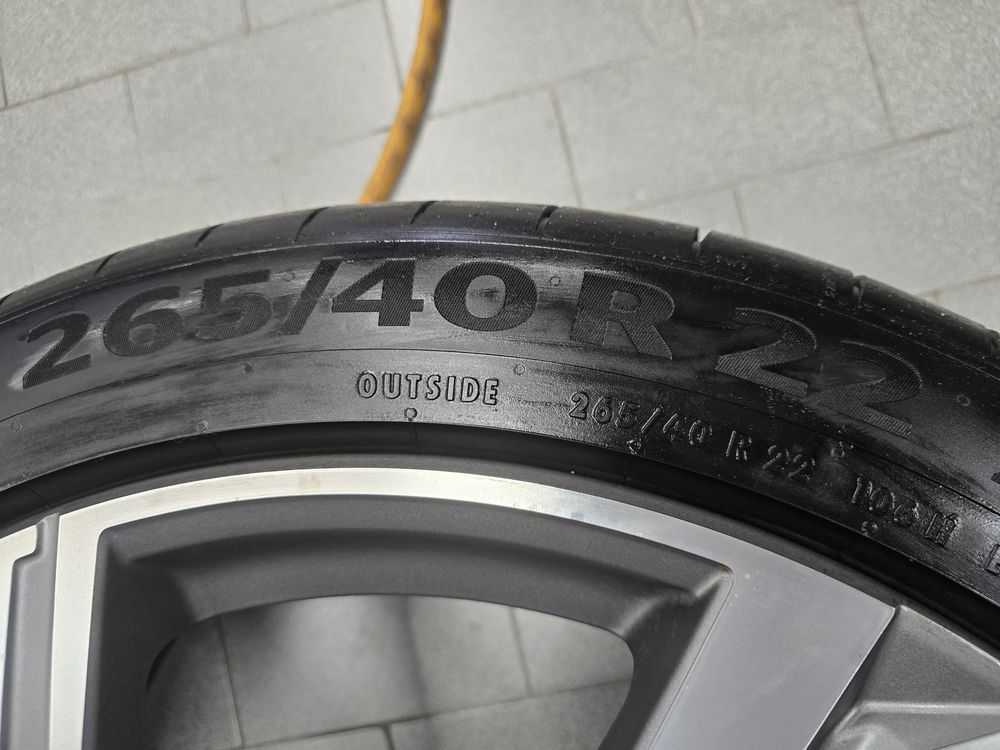 Продам шины с дисками Audi