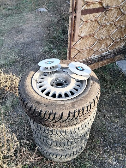 Зимние шипованные диски Bmw.