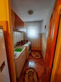 vand apartament 2 camere