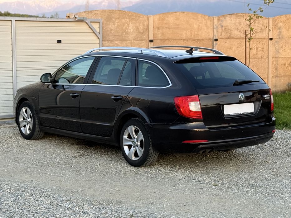 Skoda Superb GreenLine - 2012 - Xenon - Piele -Navigatie - Climatronic