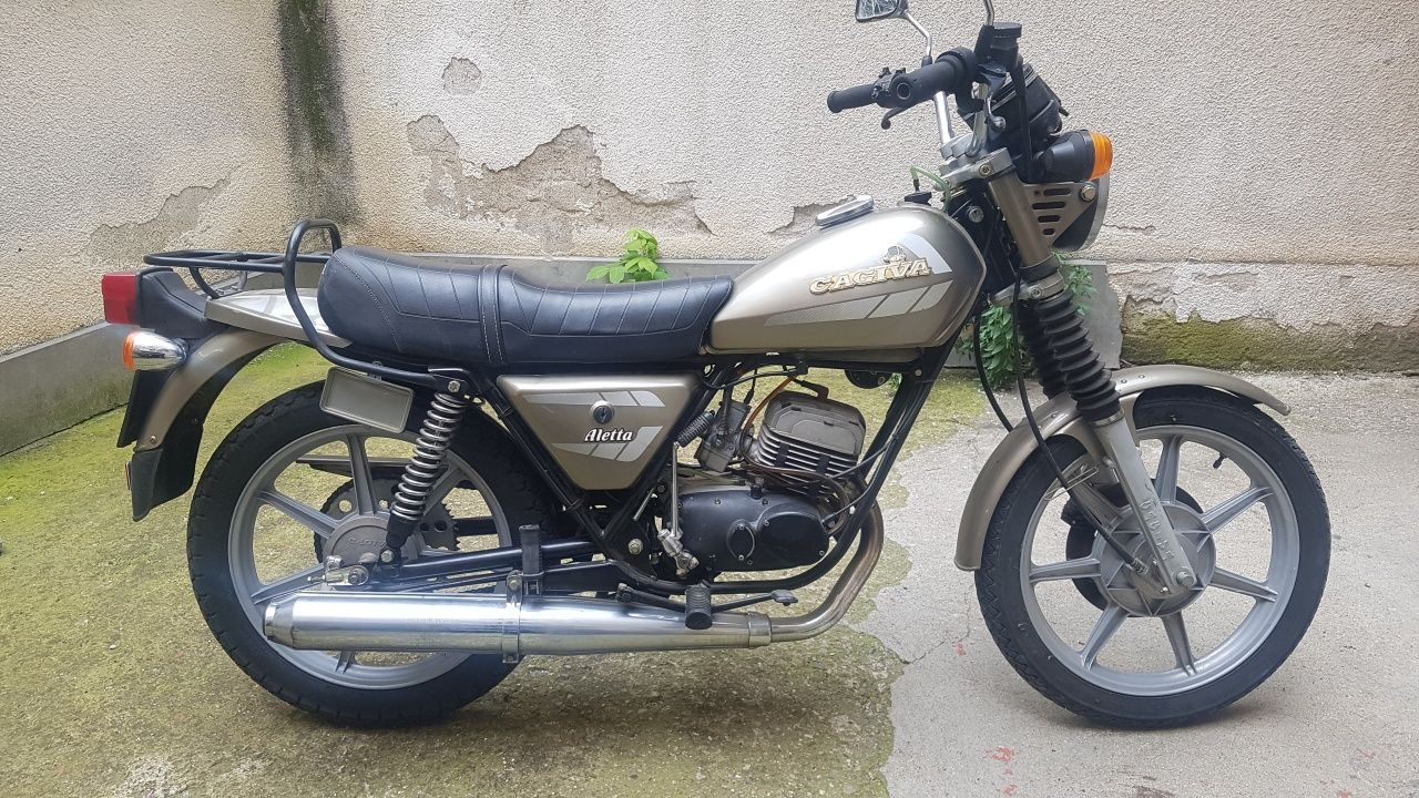 Cagiva moto morini 125cc Мотора е уникален неразличим от нов