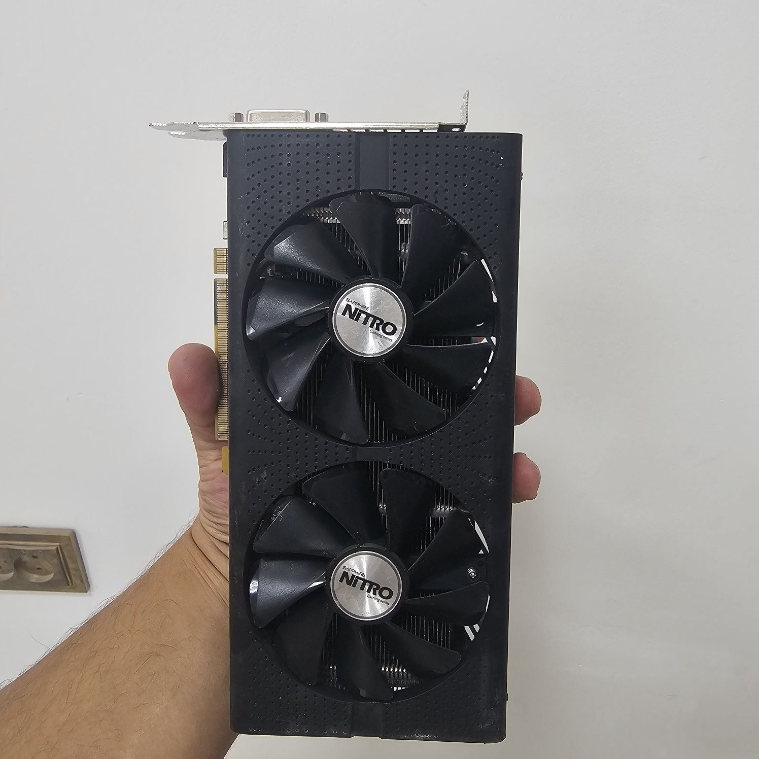 Videokarta saphire 8 gb