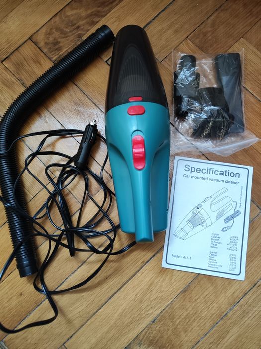 Vând aspirator auto