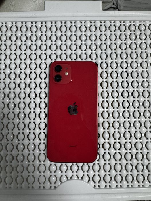 Vand iPhone 12 64 GB