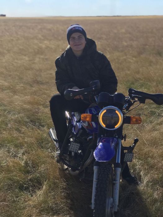 Продам яки на полном Ативном ходу