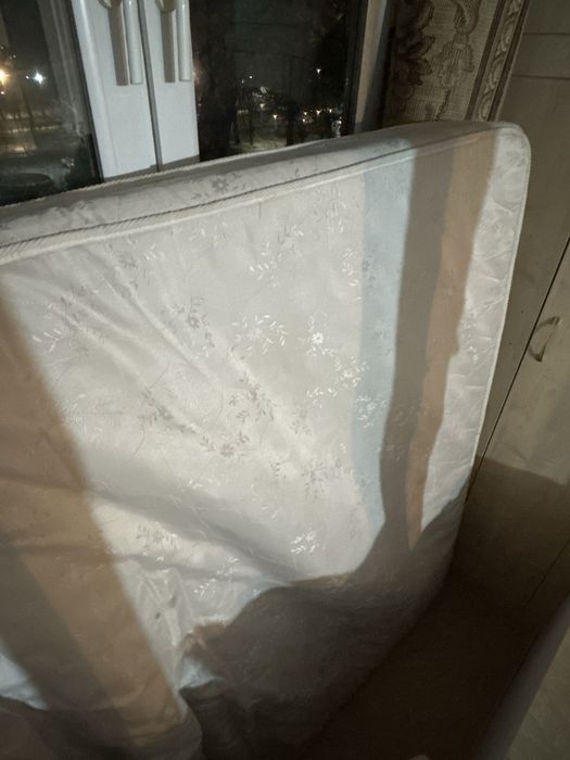 Отдам матрас бесплатно