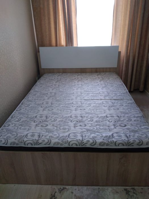 Кровать двуспальная