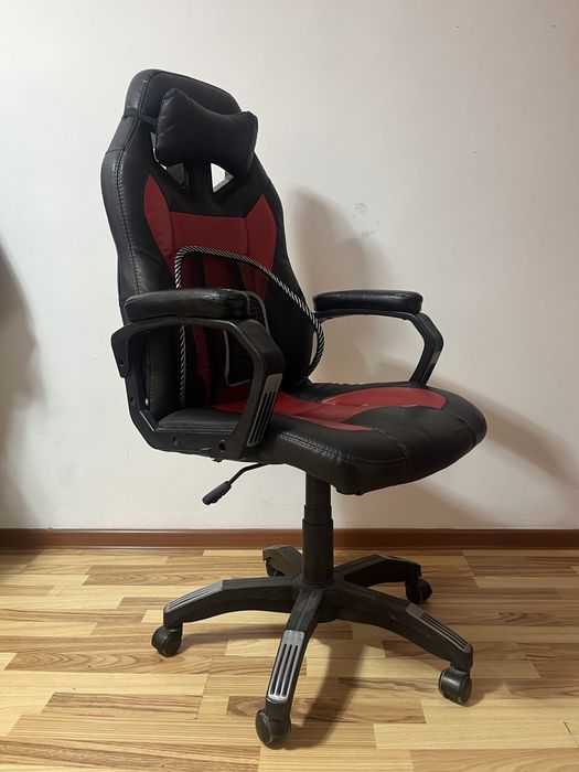 Продам игровое кресло