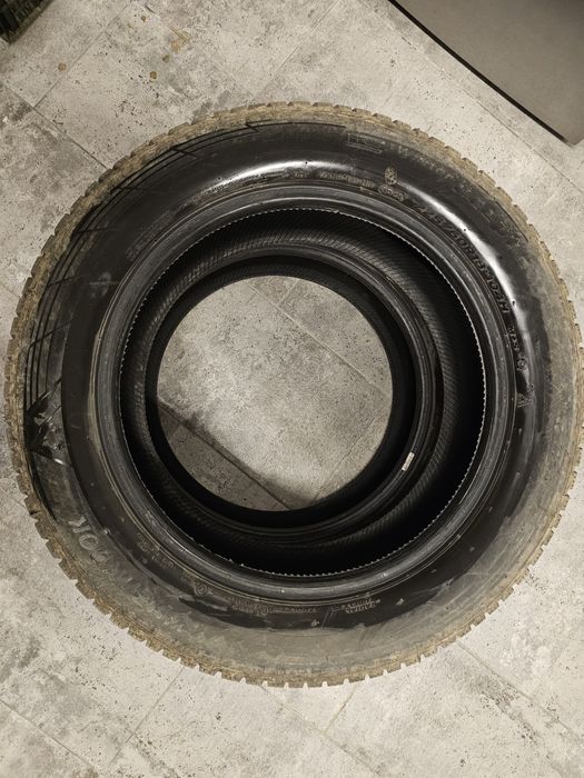 Vand 4 anvelope de iarna Hankook, 225/60 R18 104 H, runflat