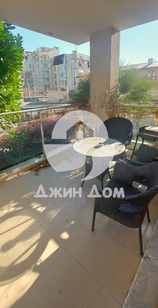 Просторен двустаен апартамент в к-с „Сън Сити“, к.к. Слънчев бряг