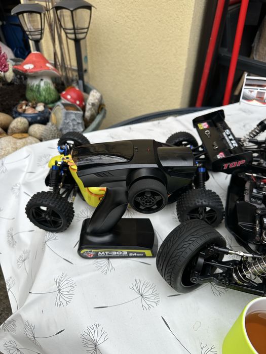 Automodel 1:10 brushless rtr