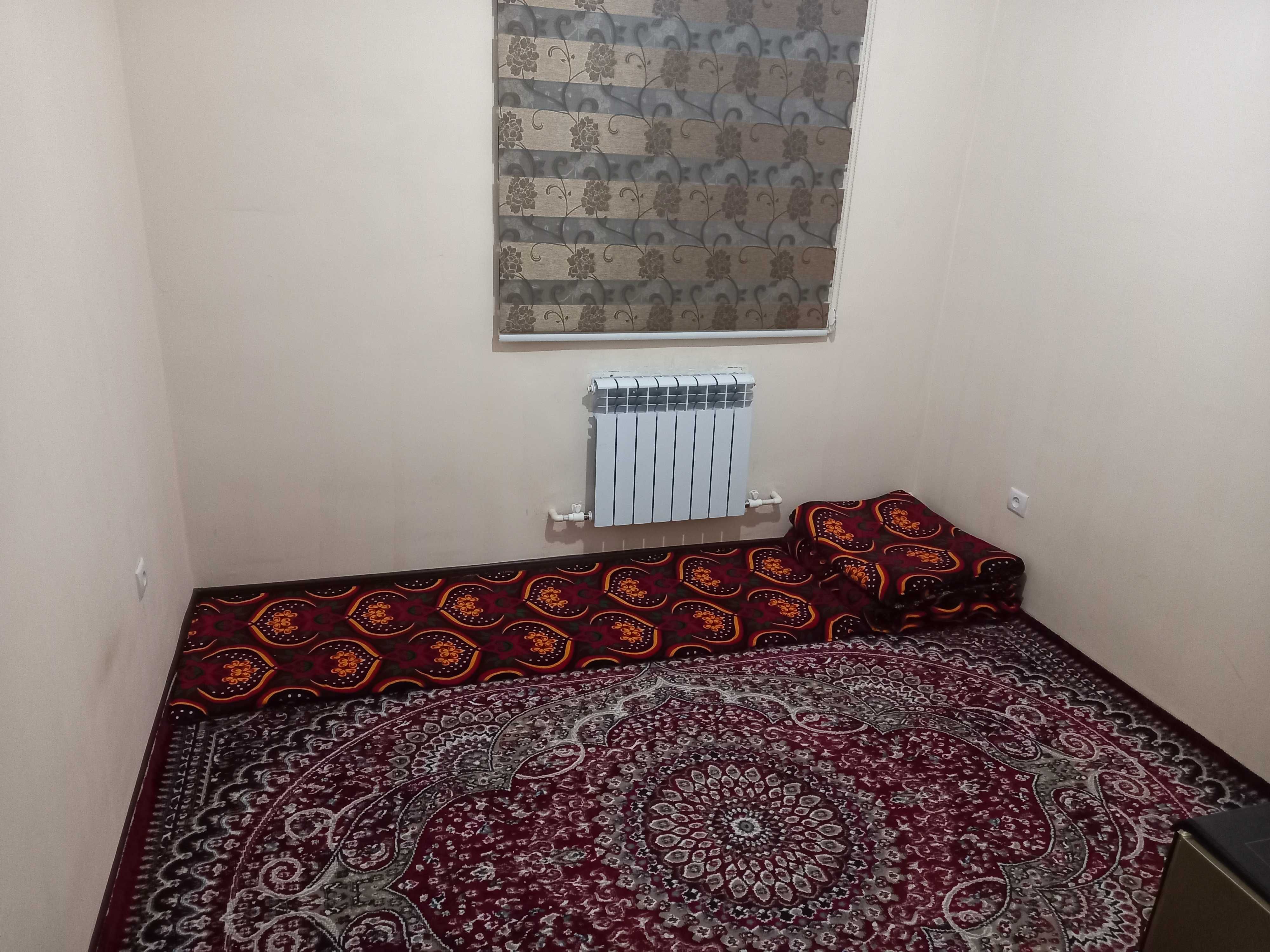 Urganch dehqon bozor yonda 3 xonali kvartira ijaraga student qoyamiz