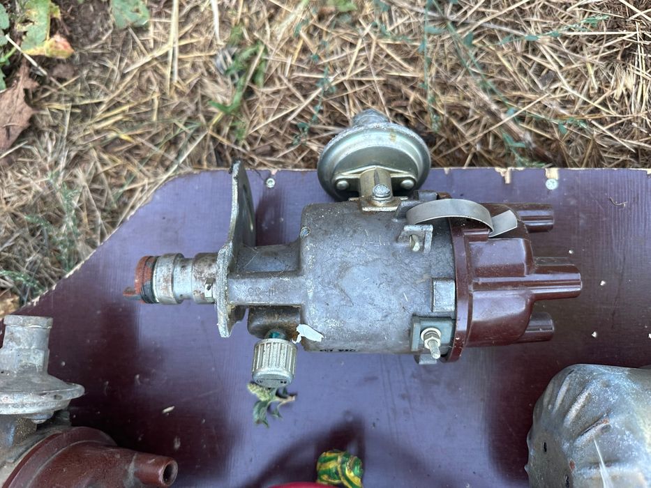 Продавам много нови части за Волга газ 24