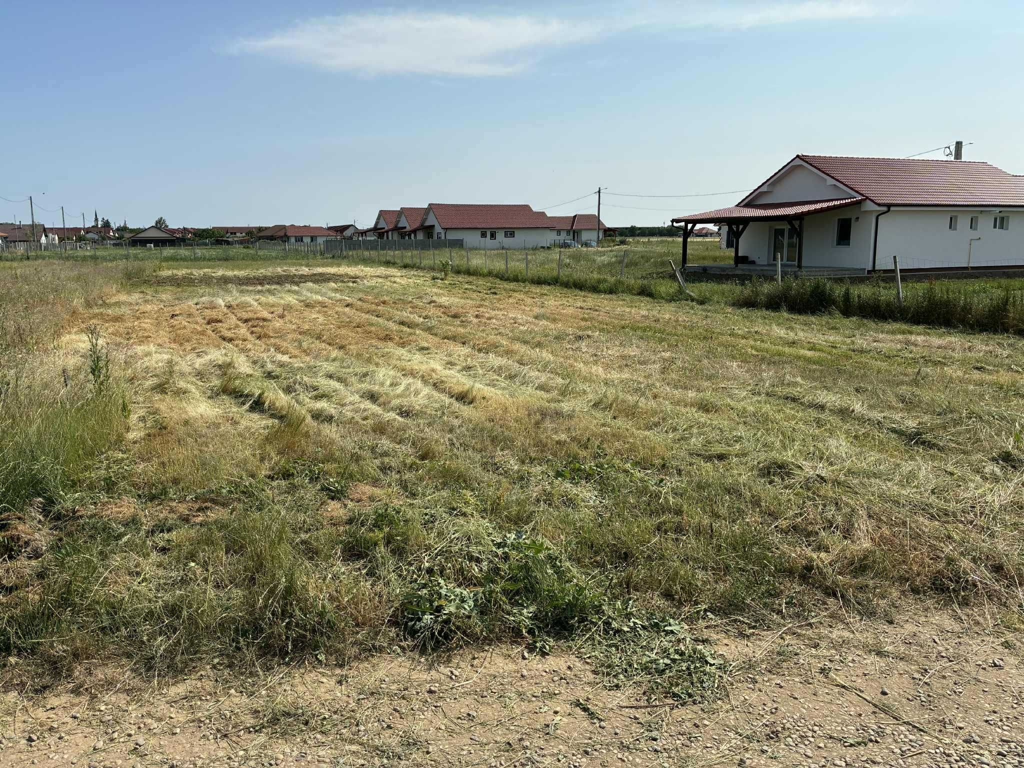 Teren intravilan – 811 mp – Biharia
