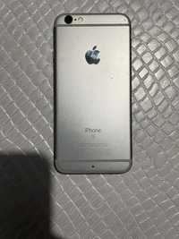 iPhone 6 S  сив  и слушалки