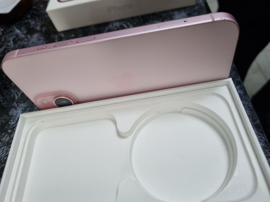 iPhone 15 de vanzare