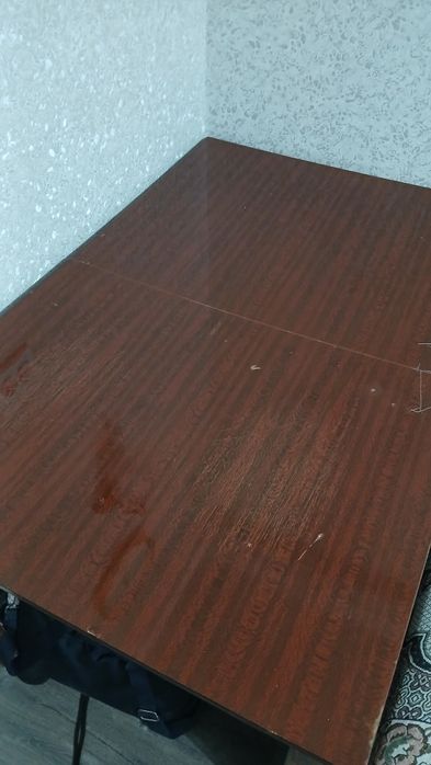 Отдам стол бесплатно