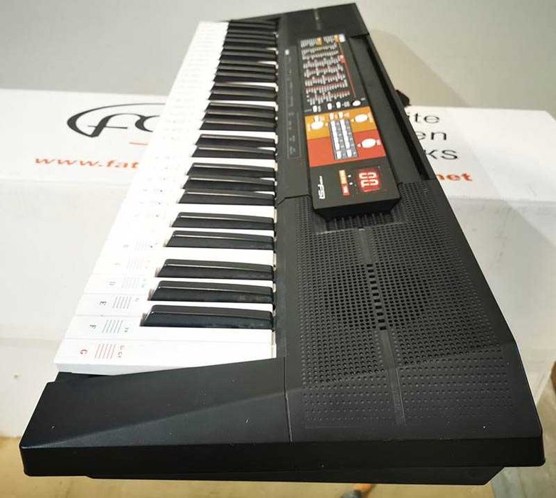 синтезатор клавир YAMAHA PSR-F51 пиано с 5 октави
