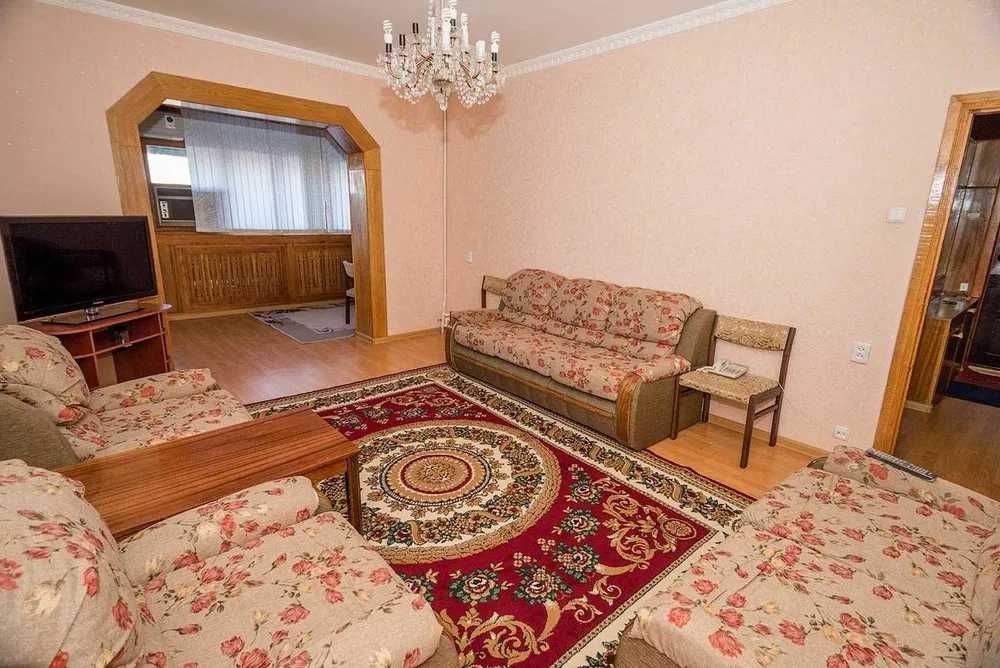 Срочно сдам уютная квартира 2\4\9 о-р МЕТРО  Айбек! 838*