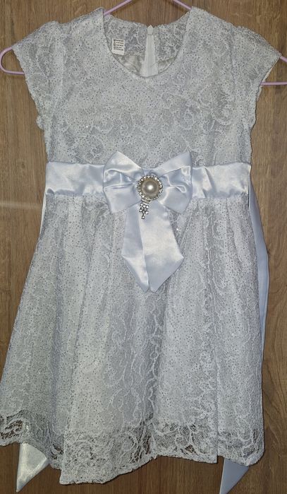 Нарядное платье для девочки