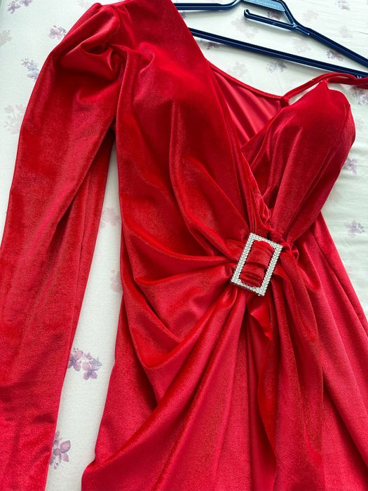 Кадифена къса рокля