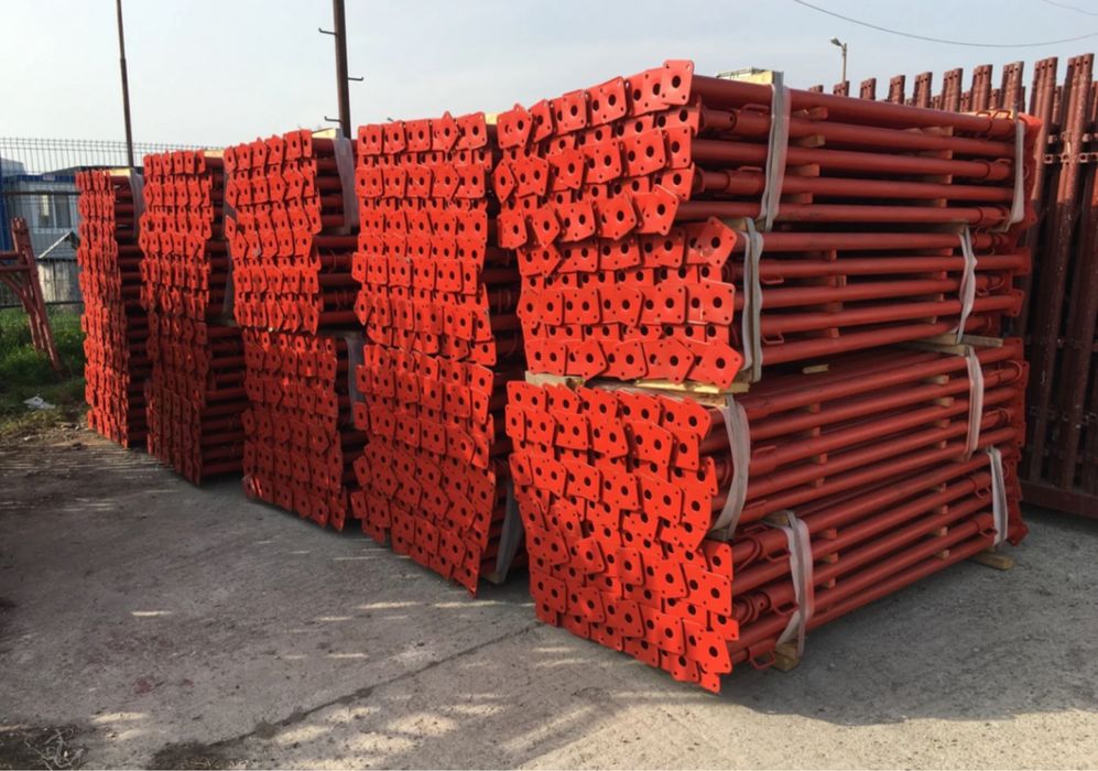 Cadre de schela H, picior, cavalet, podina, metalice, italia