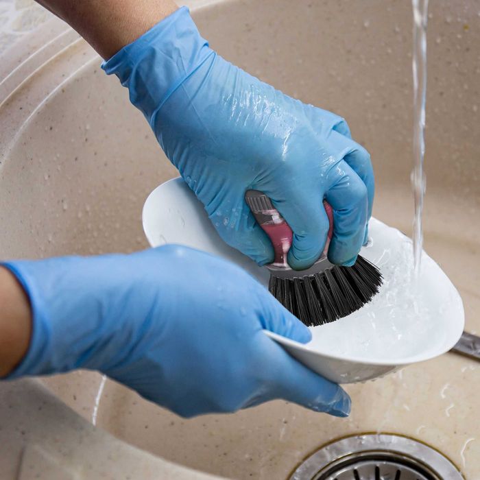 Perie de vase cu dispenser de detergent 60 ml cu peri duri gri