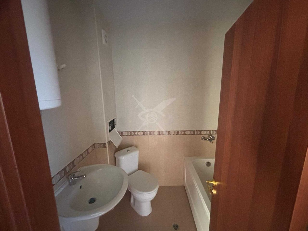 Продава се Тристаен апартамент в Поморие - 126 кв.м за 1000 €/кв.м - Снимка #4