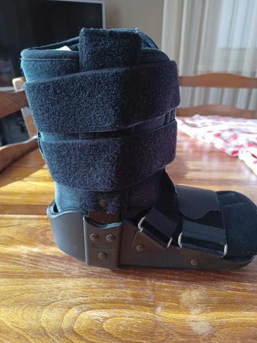 Ортеза ботуш 35-41 номер + подарък патерици