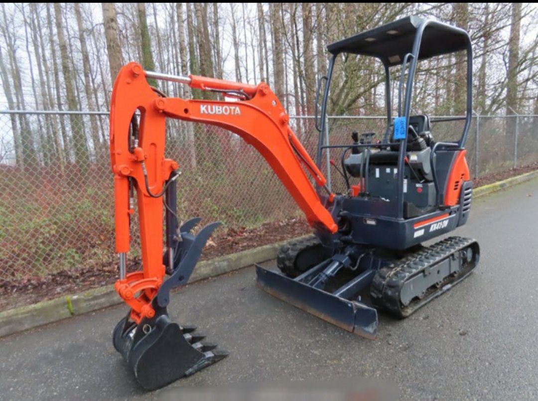 Închiriez Miniexcavator 1m latime Cupa 25,40,45 cu operator
