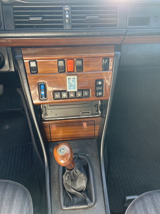 Mercedes W124 E200 1991