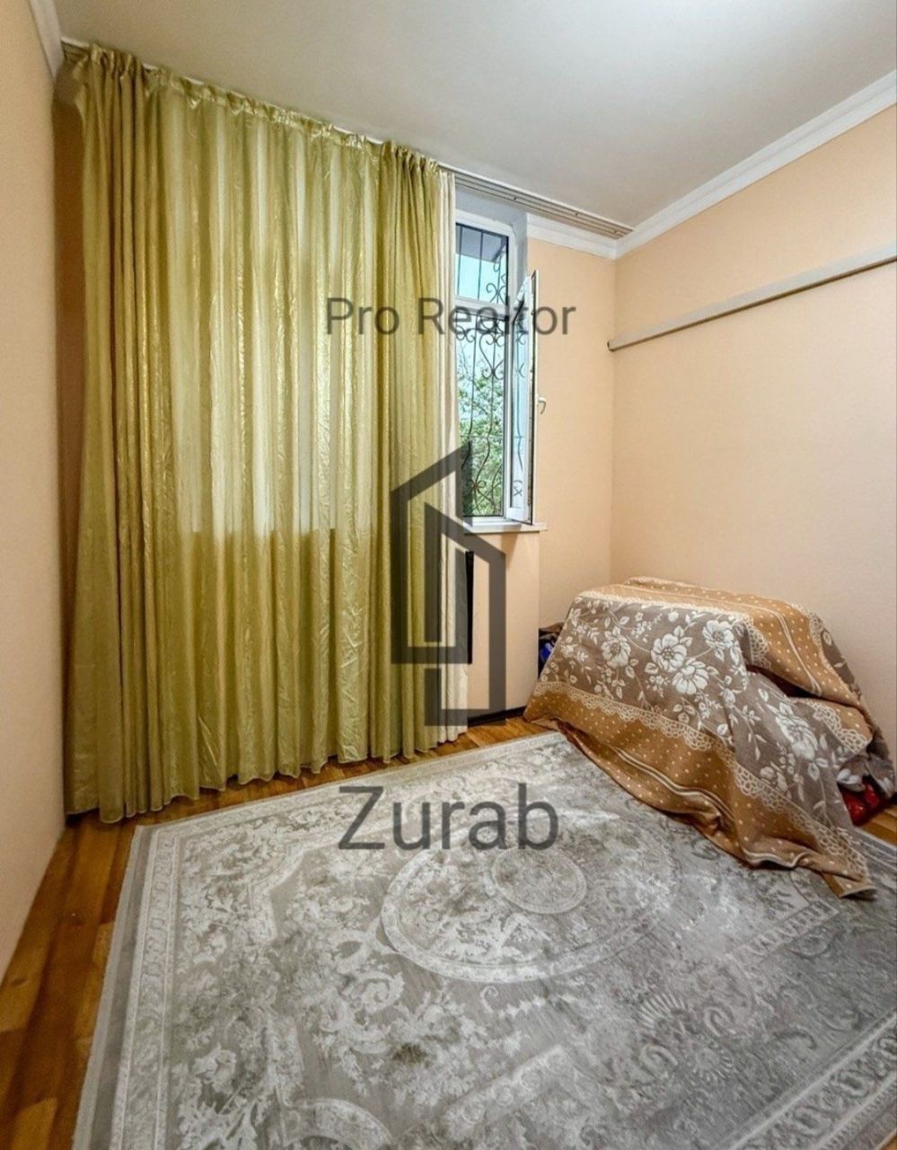 Ялангач 2/2/4  кирпич 55м²