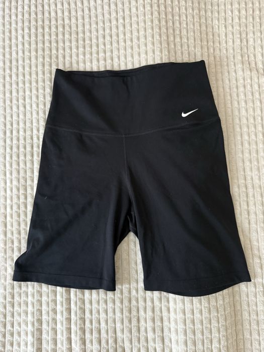 Дънки, долнища и къси гащи