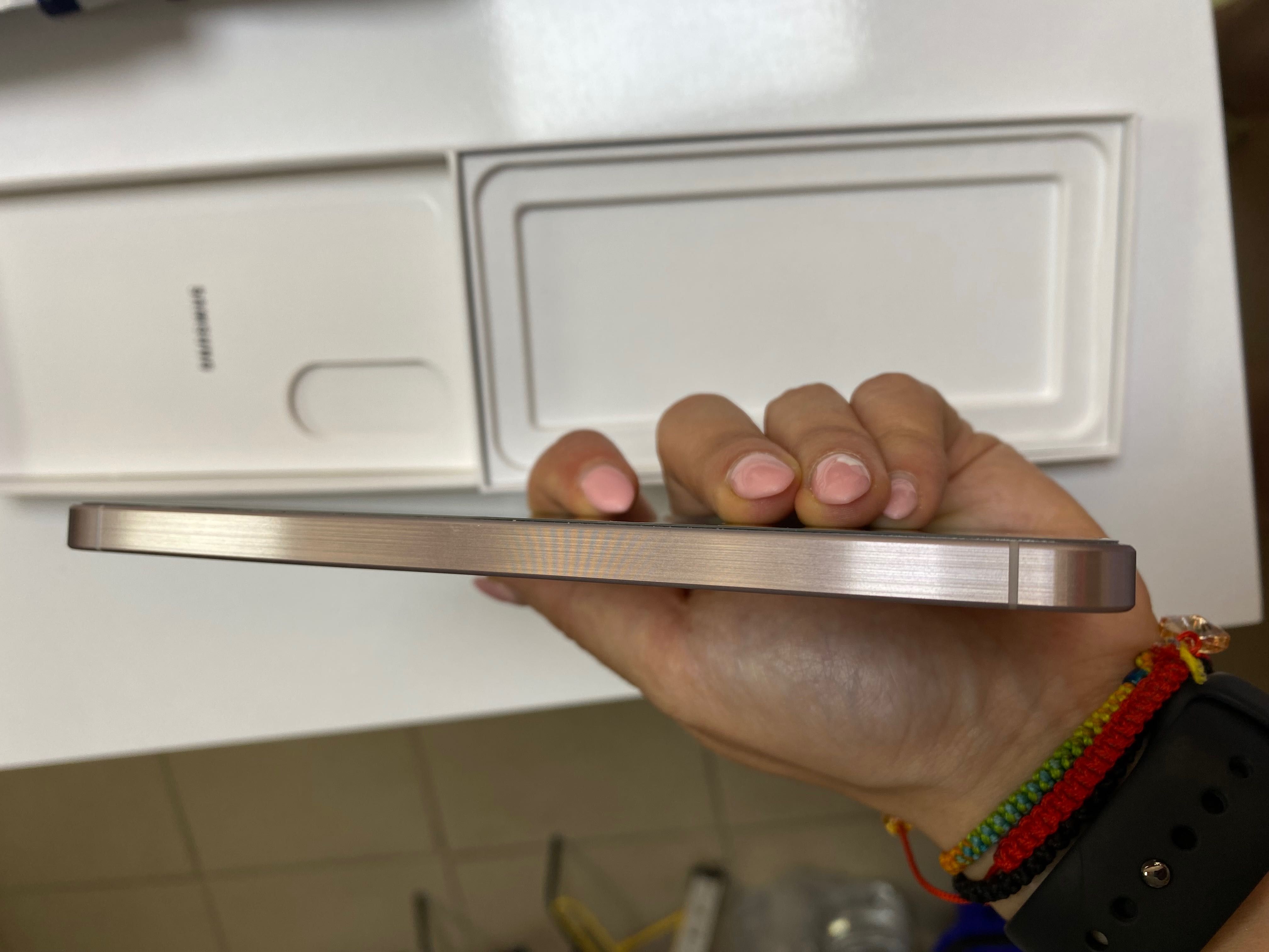 Чисто Нов Samsung Galaxy A56 128GB
