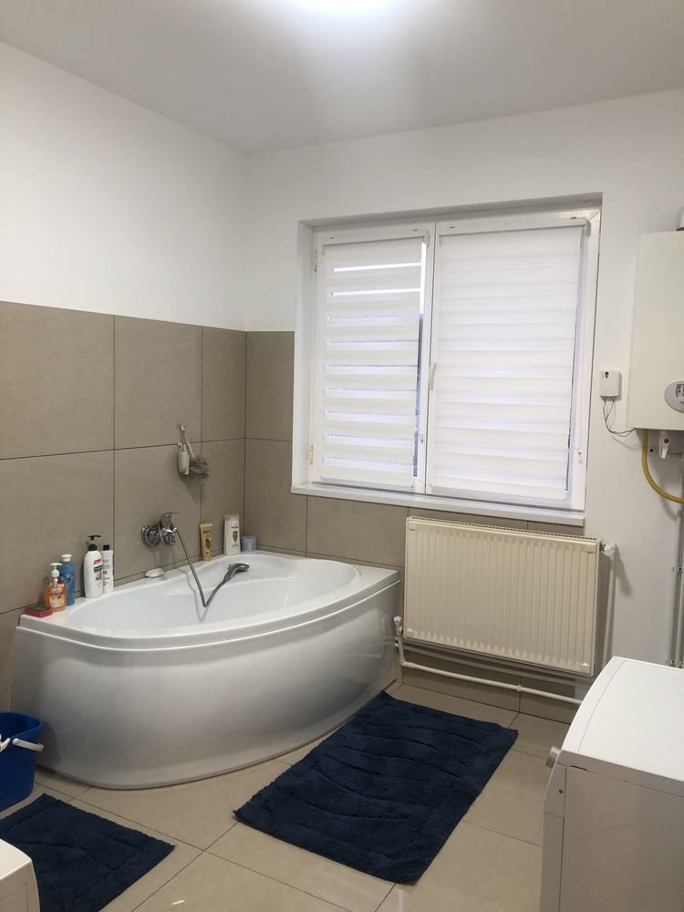 Vând apartament cu:2,4,6,8,10,12 Camere etc.