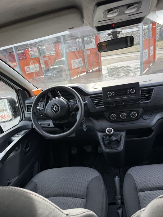 Renault Trafic 9 locuri ,TVA DEDUCTIBIL