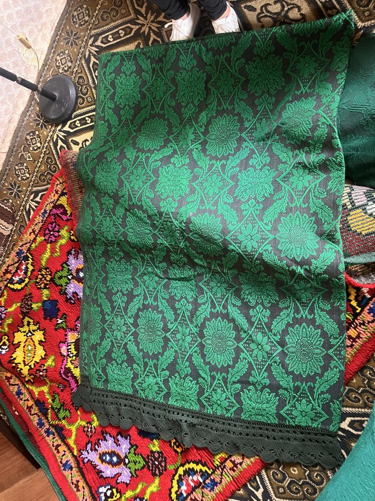 Килими, черги, губери, кувертюри