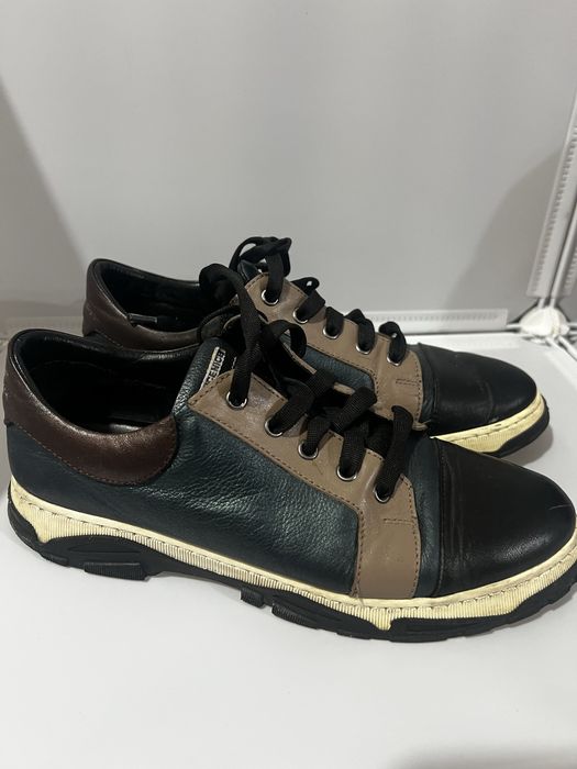 Кожаные кроссовки, удобные, недорого