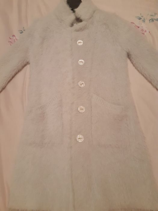 Кардиган. В отличном сером оттенке.