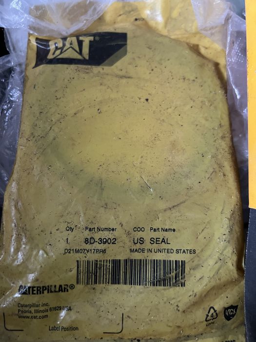 Сальник Caterpillar