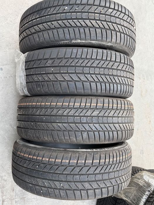 Vând 4 anvelope 235/45/20 Continental de iarnă ca noi