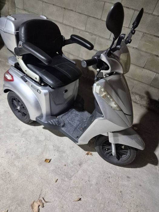 Триколка внос от Германия