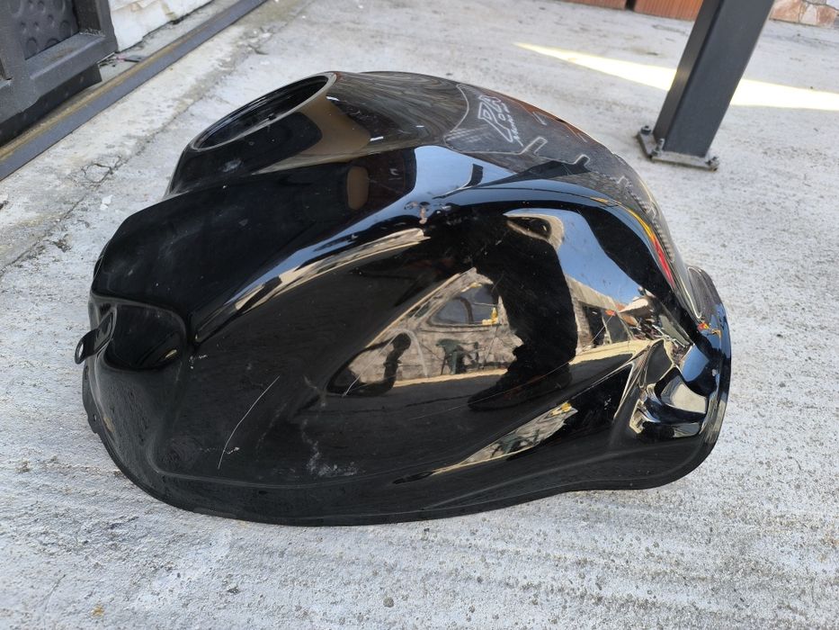 Резервоар Suzuki gsxr 600 750 k6