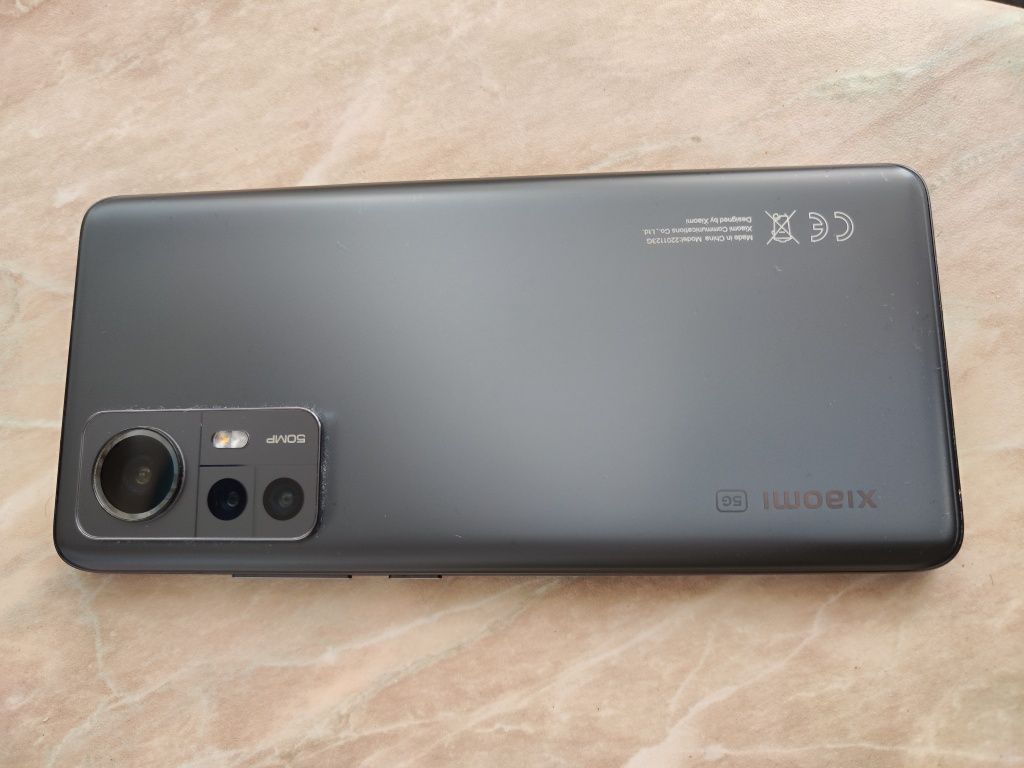 Xiaomi 12, без драскотини, 12GB ram, 256ROM